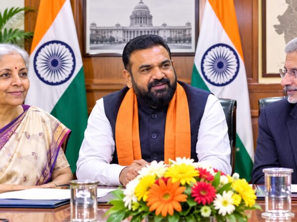 केंद्रीय मंत्रियों के साथ बिहार CM की बैठक.